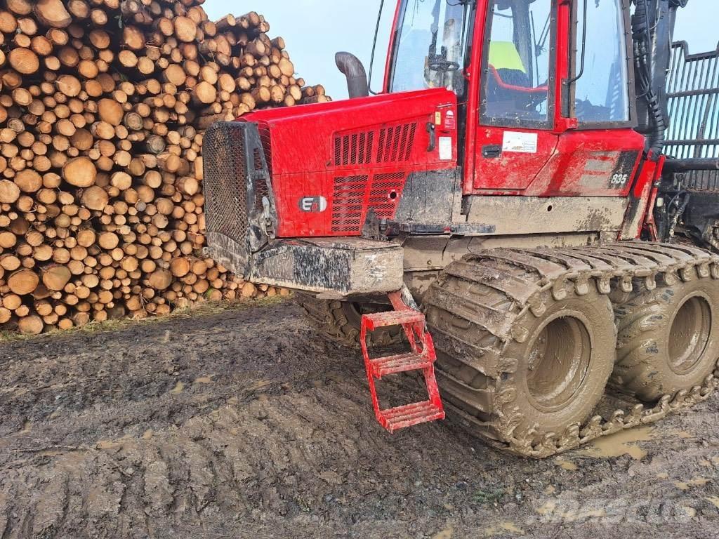 Komatsu 835 Forwarderid