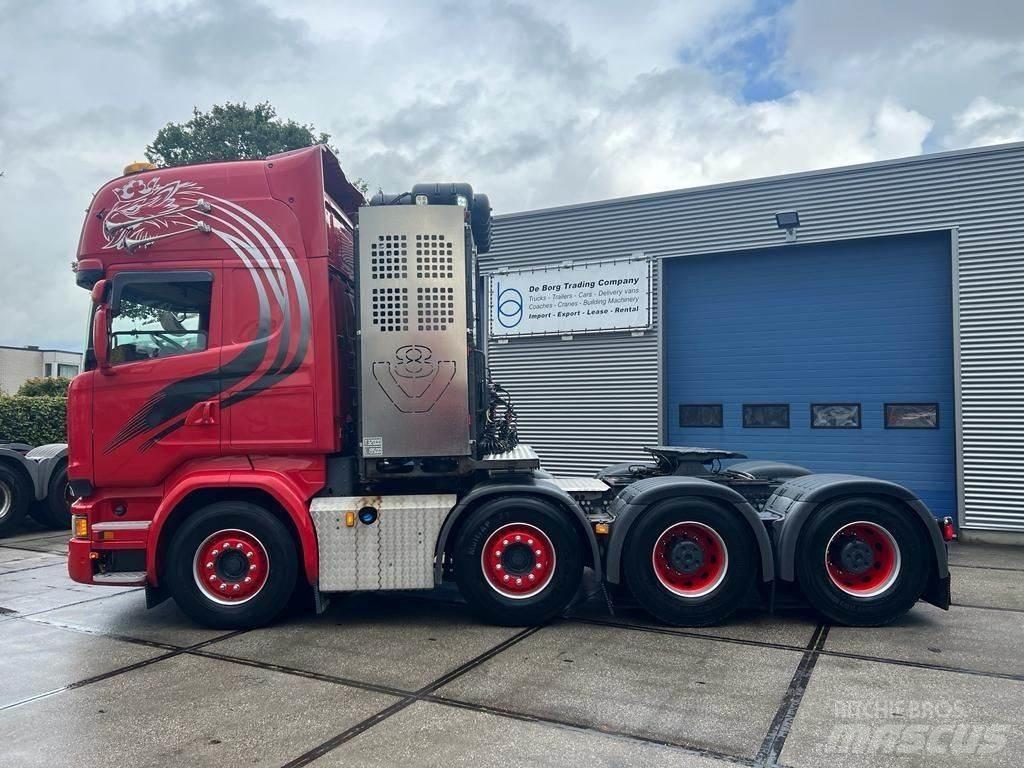 Scania R580 8x4 Sadulveokid