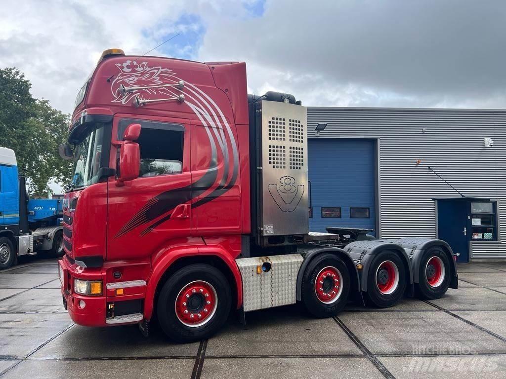 Scania R580 8x4 Sadulveokid