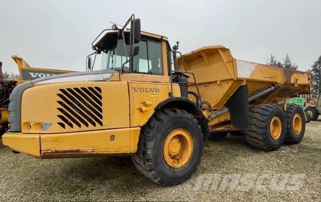 Volvo A30E Liigendraamiga pinnaseveokid