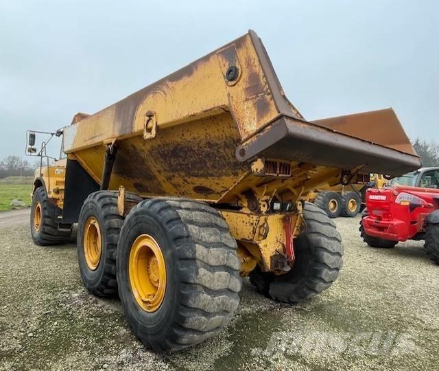 Volvo A30E Liigendraamiga pinnaseveokid