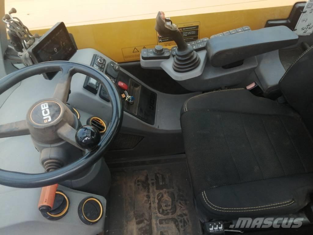 JCB 542-70 Agri Xtra Põllumajanduslikud teleskoopkäitlejad