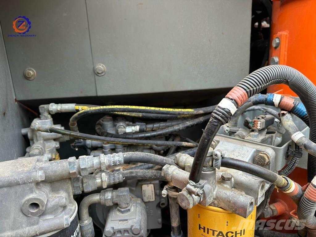 Hitachi ZX 130-5A Väikeekskavaatorid 7t-12t
