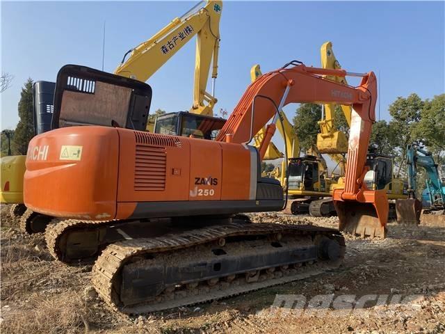 Hitachi ZX250 Roomikekskavaatorid