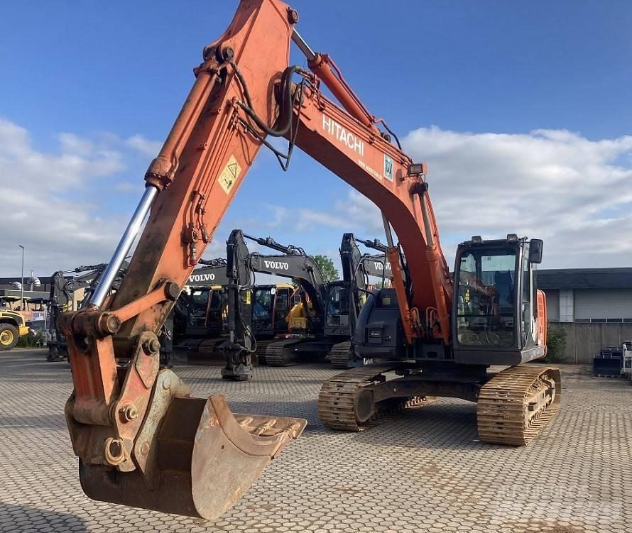 Hitachi ZX 225 US LC Roomikekskavaatorid