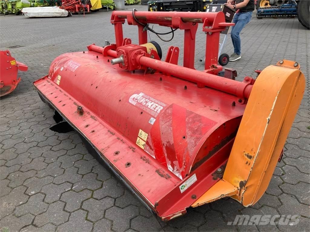Dücker UM 30 FV Muu silokoristustehnika