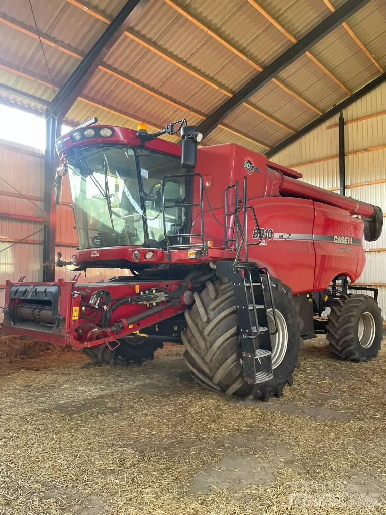 Case IH 8010 Teraviljakombainid
