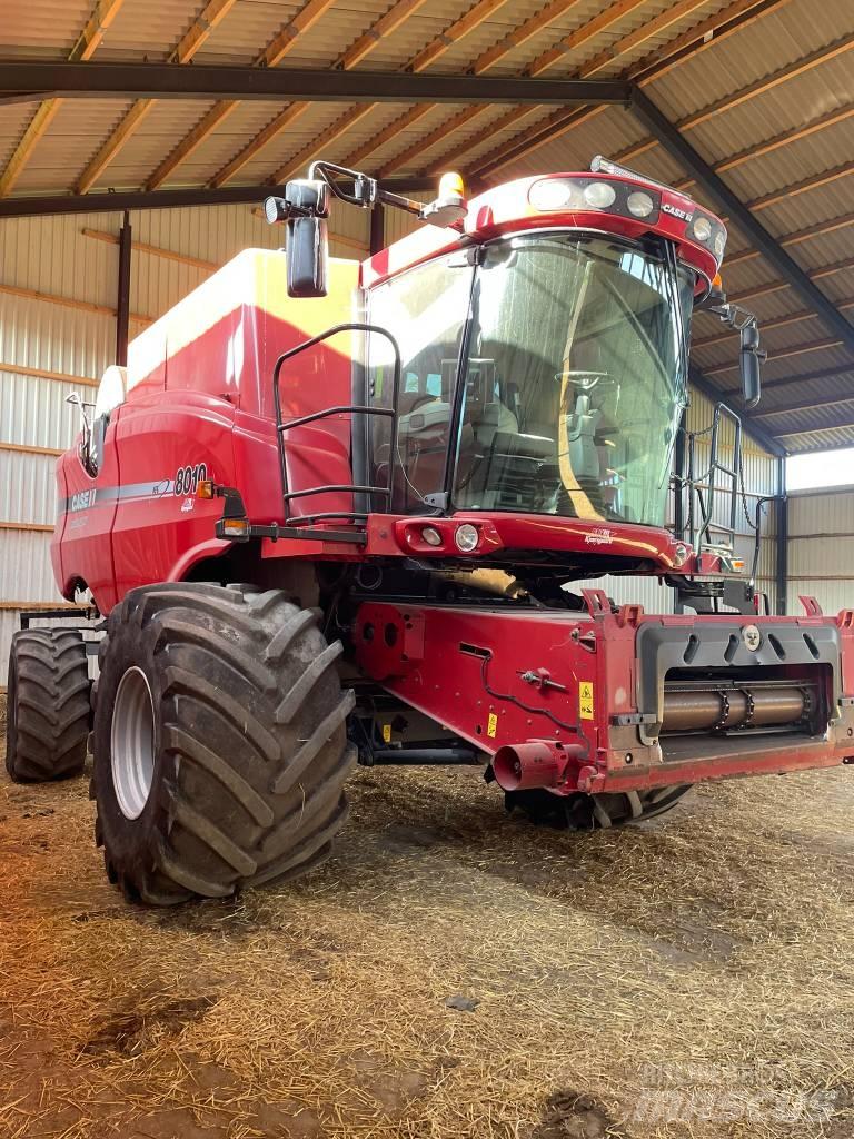 Case IH 8010 Teraviljakombainid