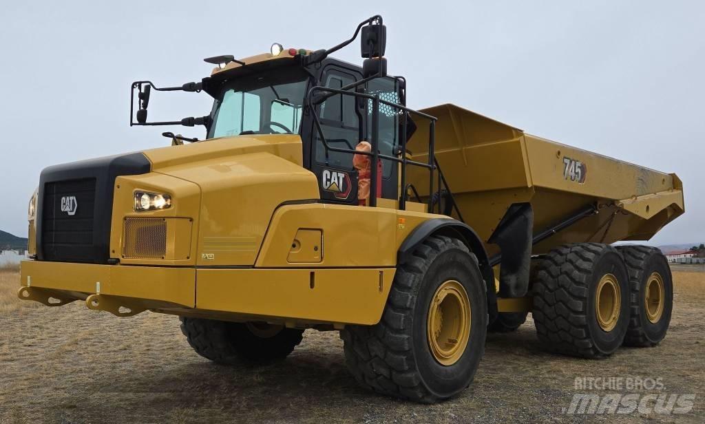 CAT 745 Liigendraamiga pinnaseveokid