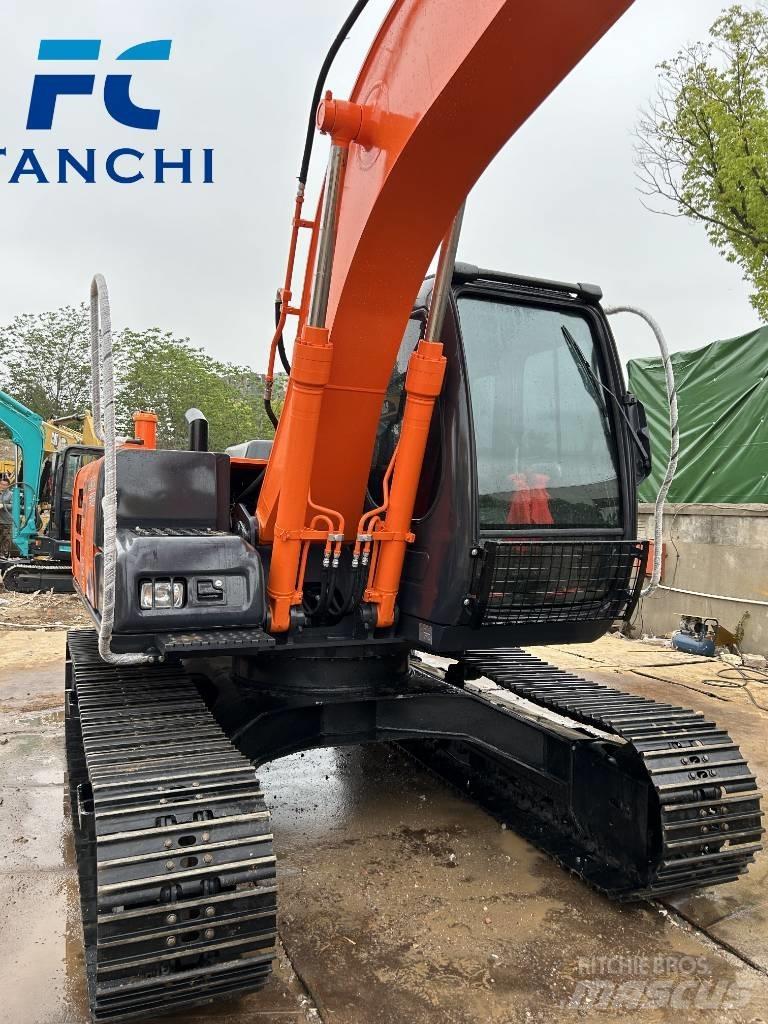 Hitachi ZX 120 Roomikekskavaatorid