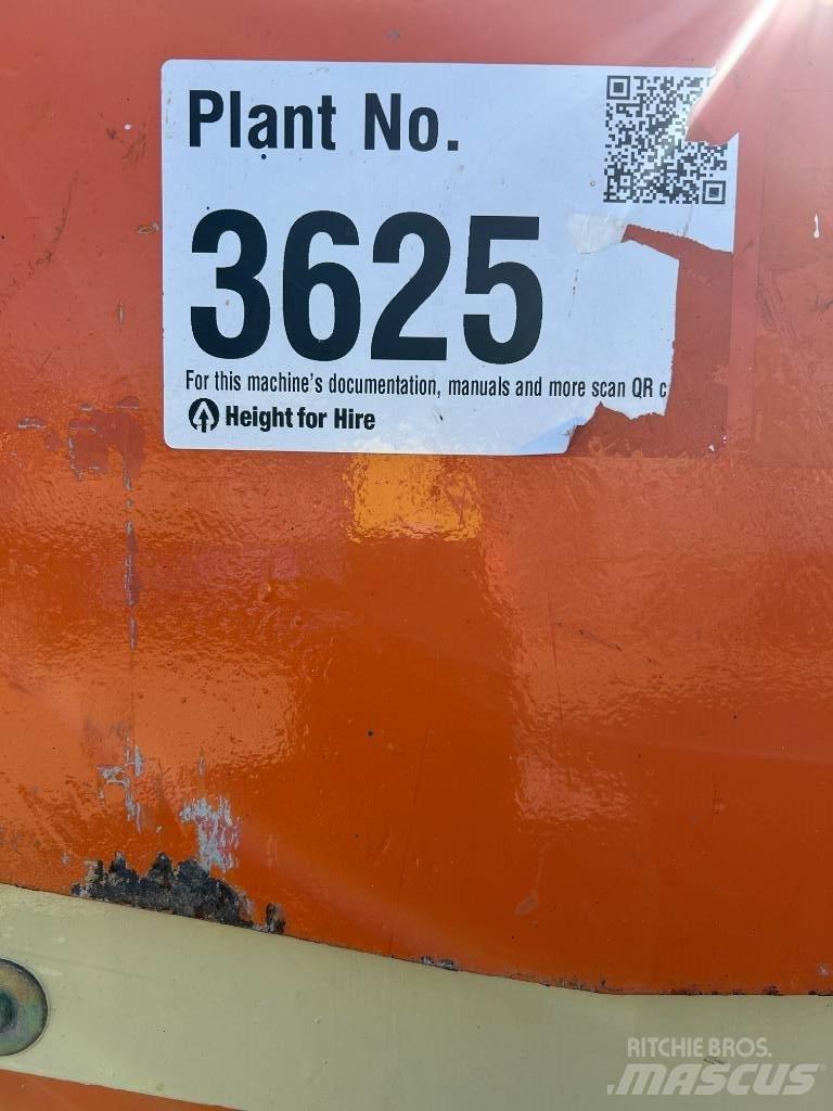 JLG 4069 Käärtõstukid