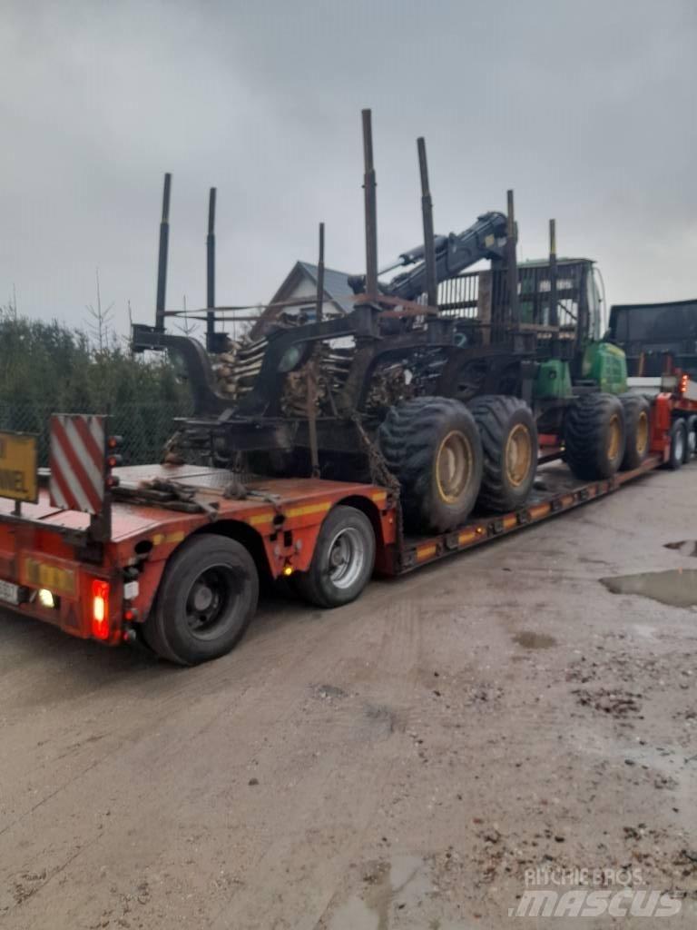 John Deere 1510 E Forwarderid