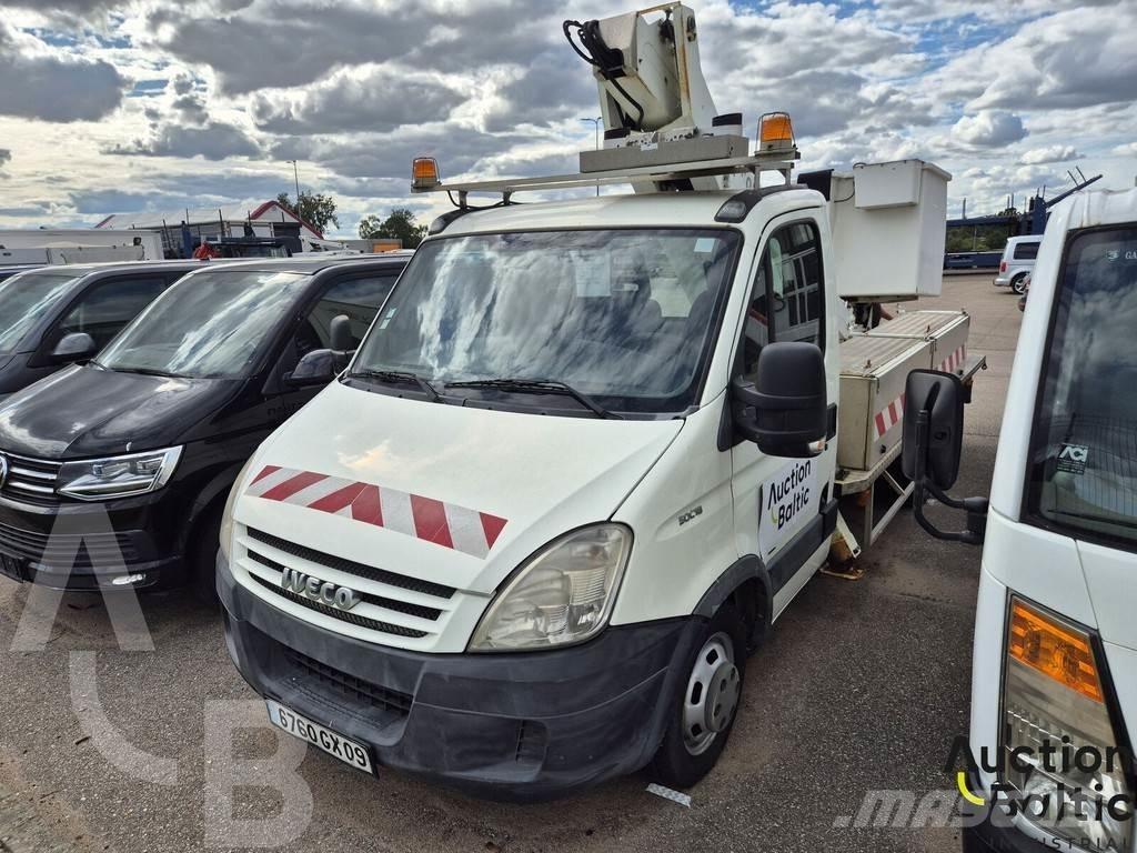 Iveco 50C18 Auto korvtõstukid