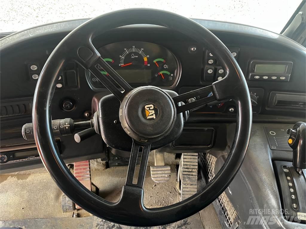 CAT 770 Muu