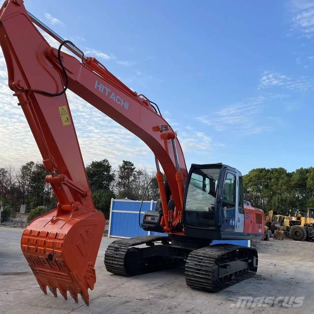 Hitachi ZX200 Roomikekskavaatorid
