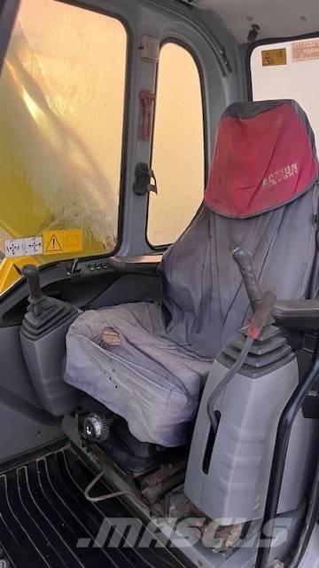 Kobelco E 175 Roomikekskavaatorid