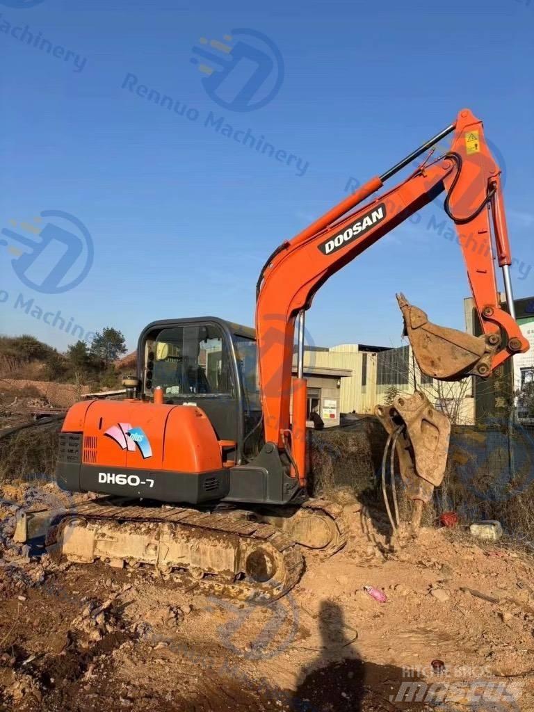 Doosan DH 60 Roomikekskavaatorid