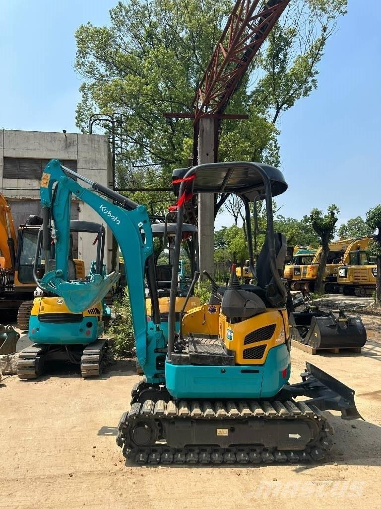 Kubota U15 Roomikekskavaatorid