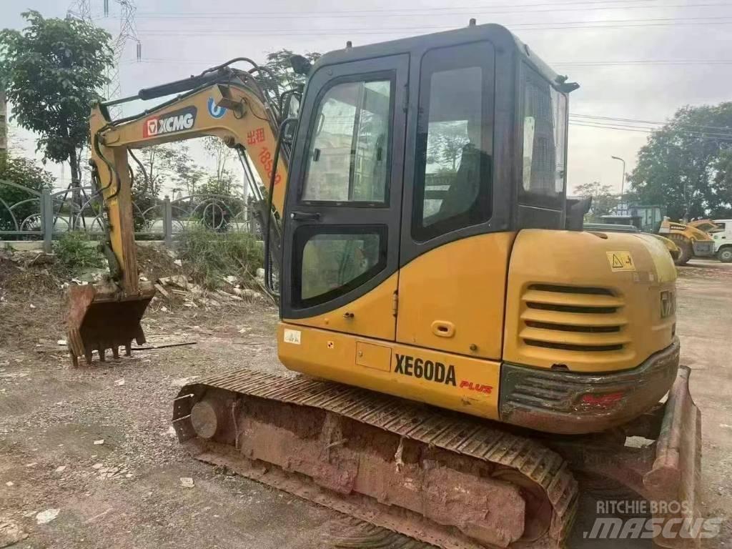 XCMG XE 60 DA Roomikekskavaatorid