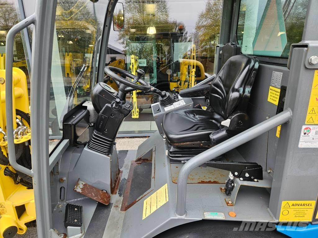 Weidemann 2070LP Väikelaadurid