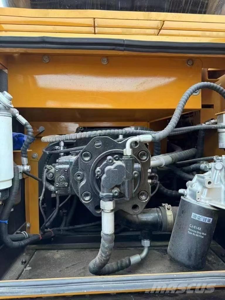 Sany 215pro Roomikekskavaatorid