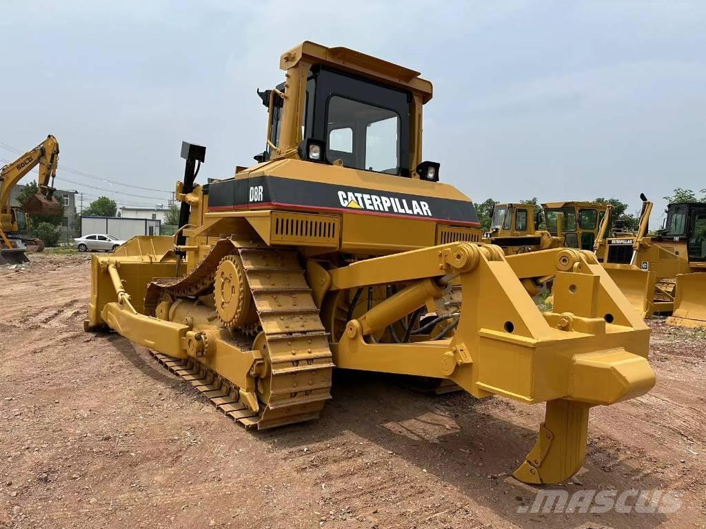 CAT D 8 R Buldooserid