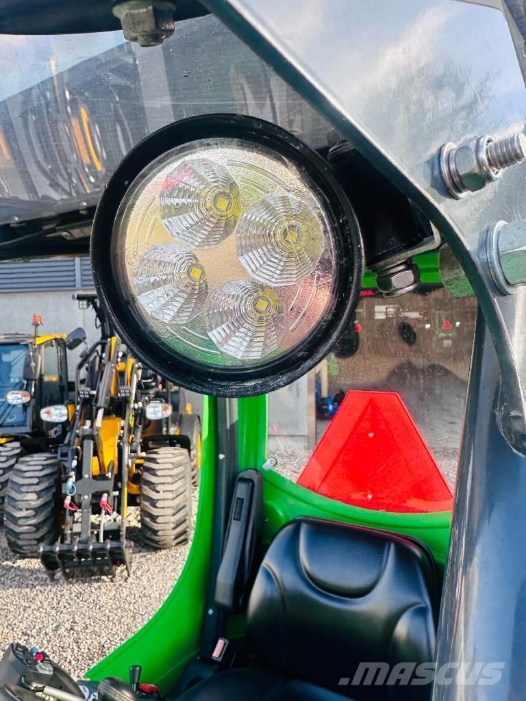 Avant 735 Mitmeotstarbelised laadurid