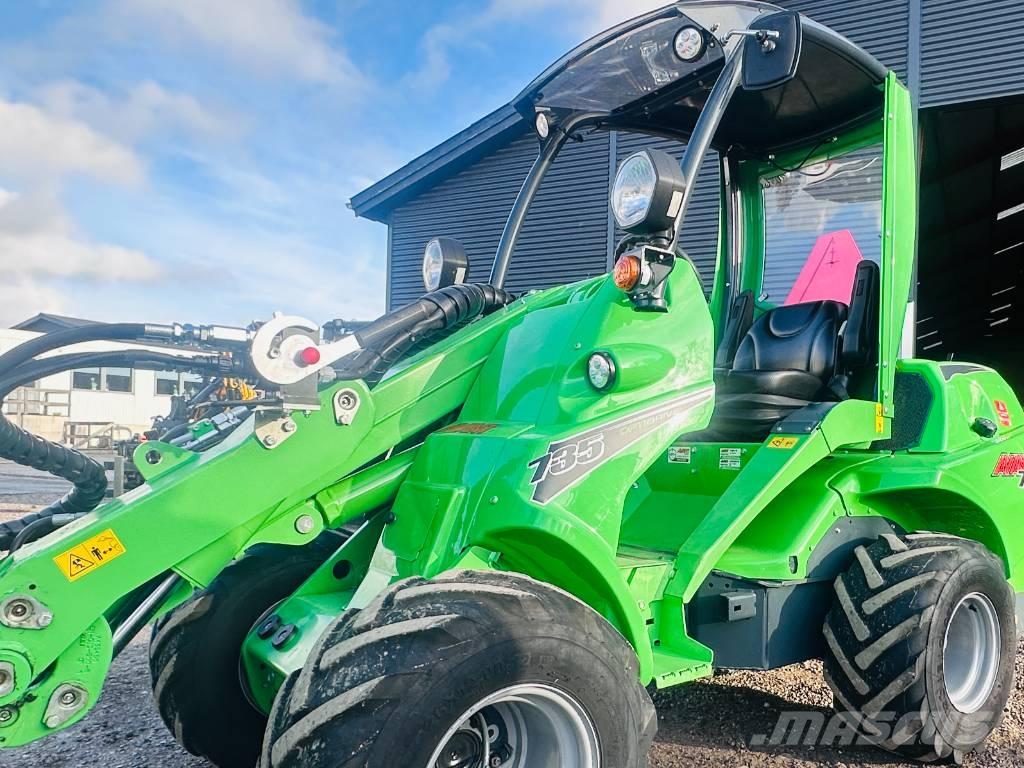 Avant 735 Mitmeotstarbelised laadurid