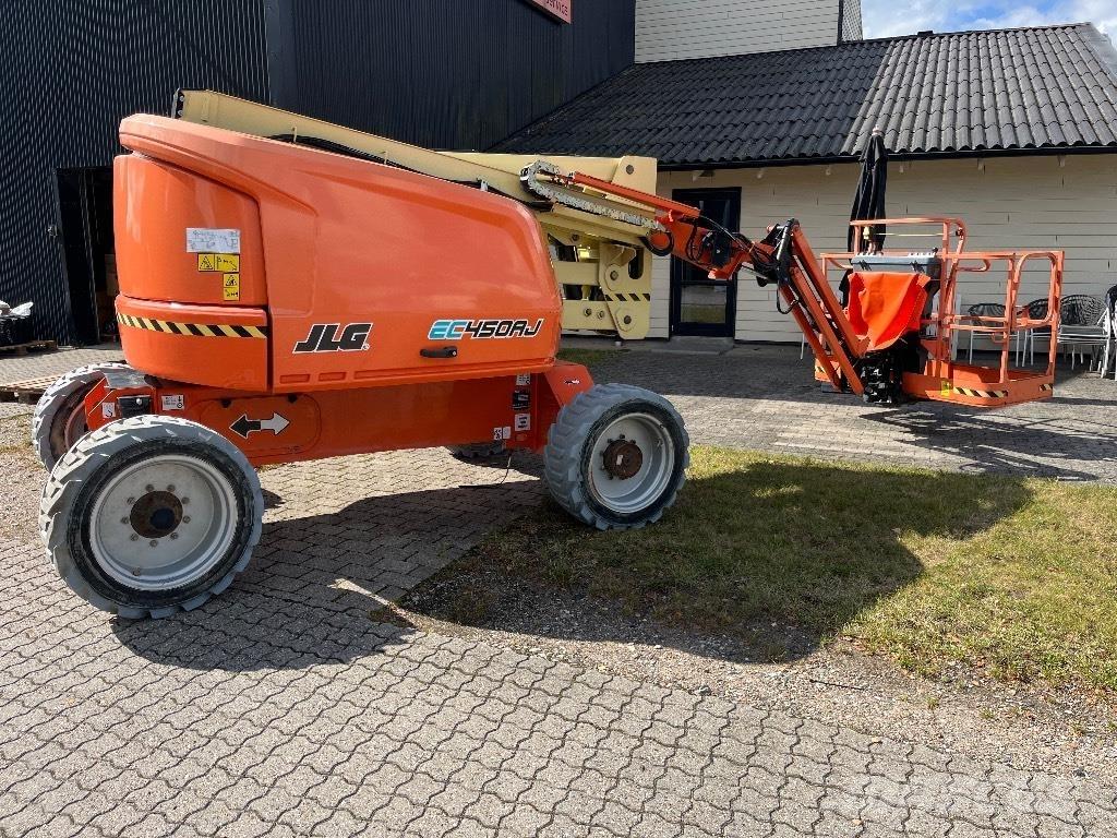 JLG EC 450 AJ Iseliikuvad poomtõstukid