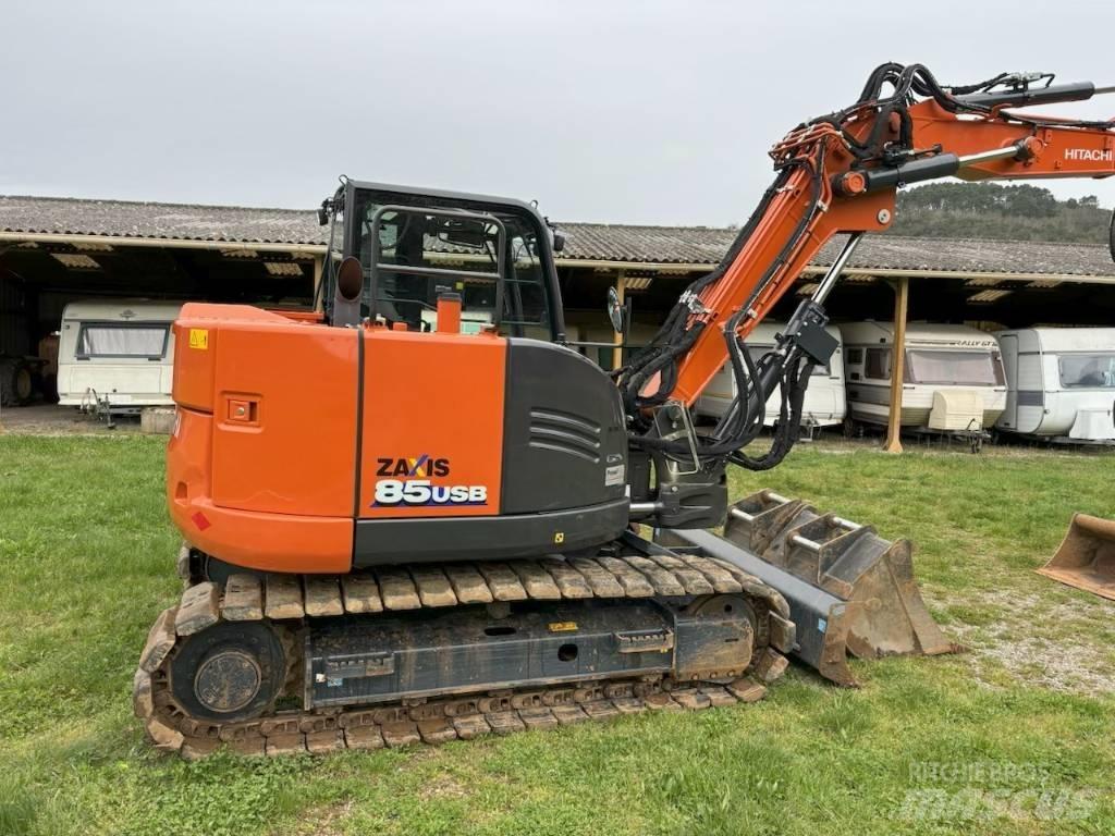 Hitachi ZX85USB-6 Väikeekskavaatorid 7t-12t