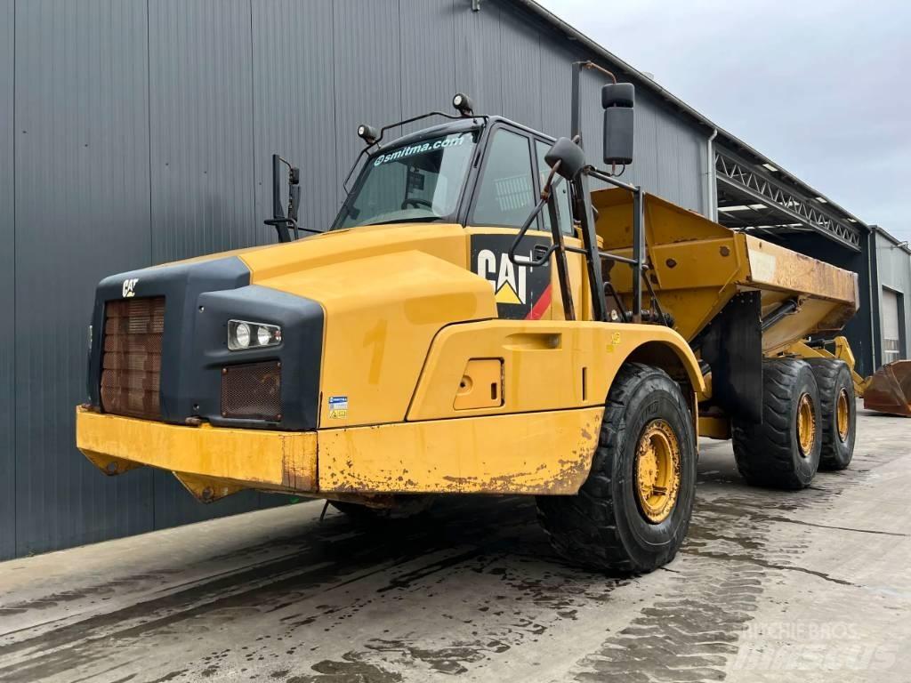 CAT 735B Liigendraamiga pinnaseveokid