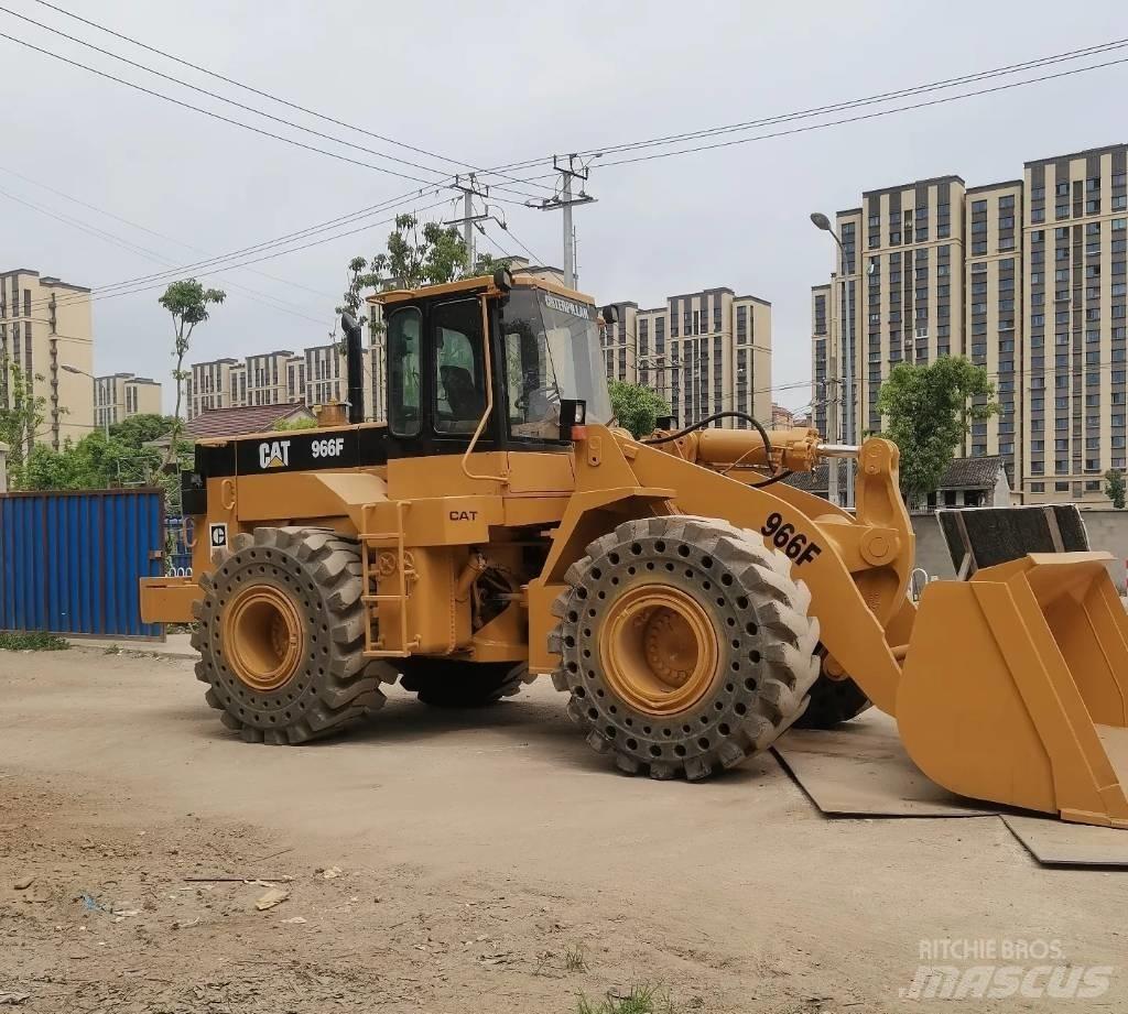 CAT 966 F Rataslaadurid
