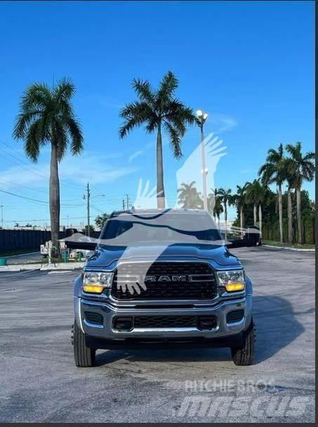 RAM 5500 SLT Raamautod