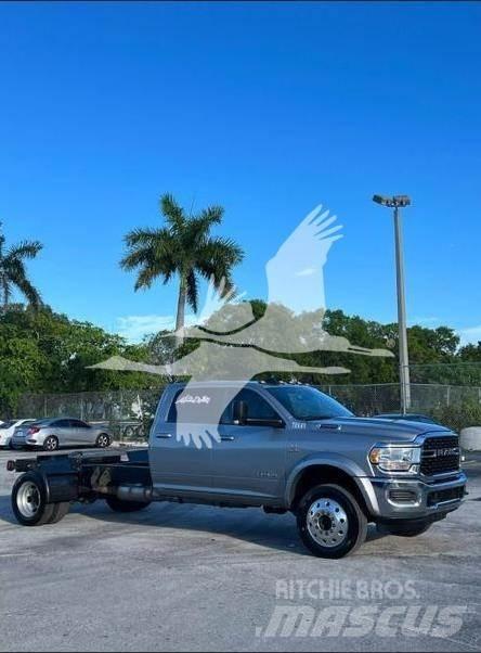 RAM 5500 SLT Raamautod