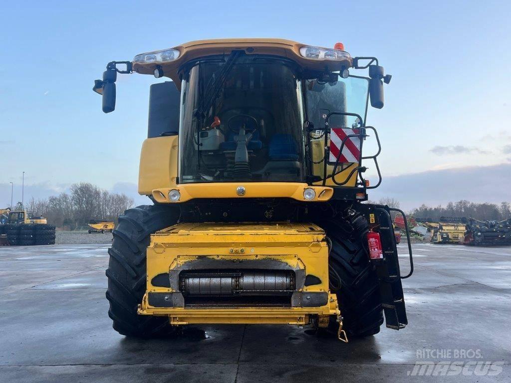 New Holland CR 9080 Teraviljakombainid