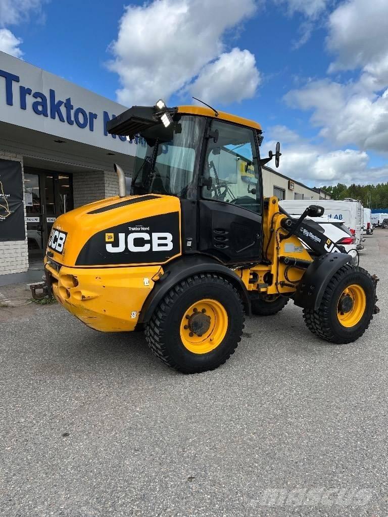 JCB 409 B 40km/h Kompaktlaadurid