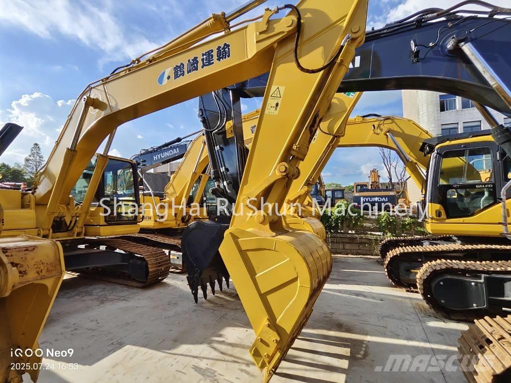 Komatsu 220-8 Roomikekskavaatorid