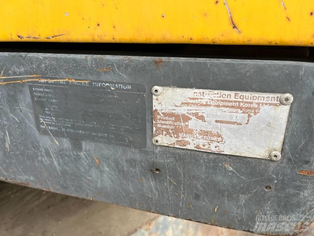 Volvo EC 240 LR Pika noolega ekskavaatorid
