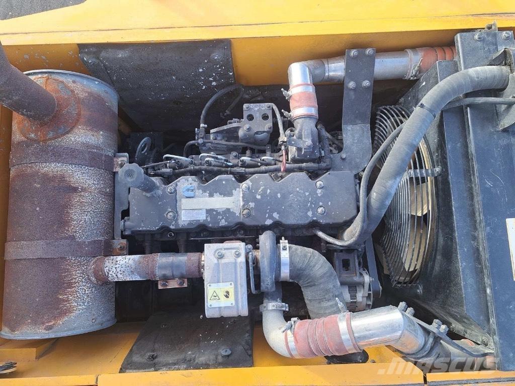 Hyundai R 210 LC 7A Roomikekskavaatorid