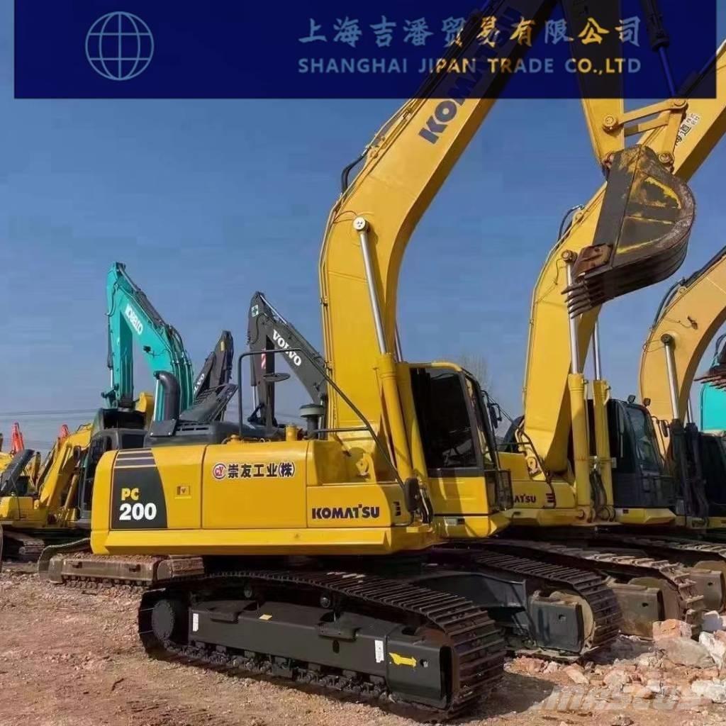 Komatsu PC 200 Roomikekskavaatorid