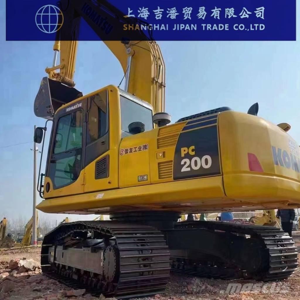 Komatsu PC 200 Roomikekskavaatorid