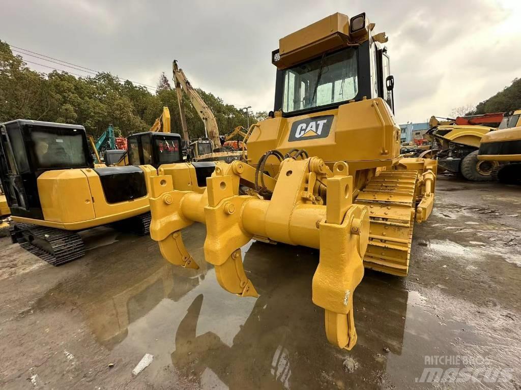 CAT D 7 G Buldooserid