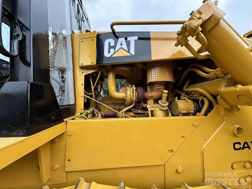 CAT D 7 G Buldooserid