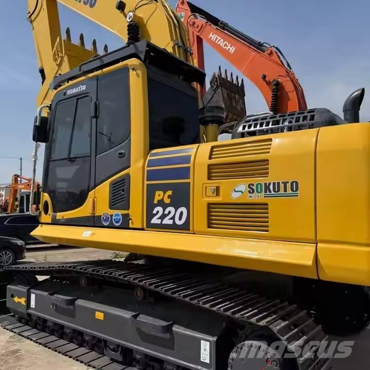 Komatsu PC 220 LC-8 Roomikekskavaatorid