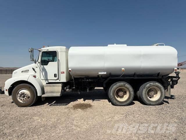 Kenworth T 300 Veepaagiga autod