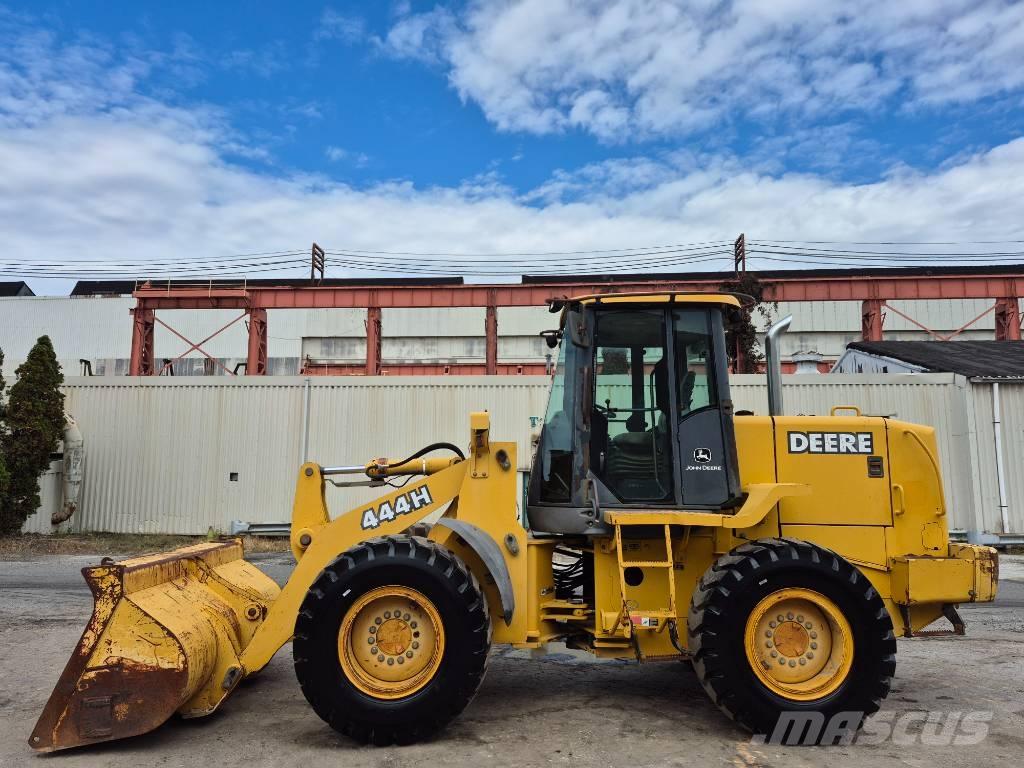 John Deere 444 H Rataslaadurid