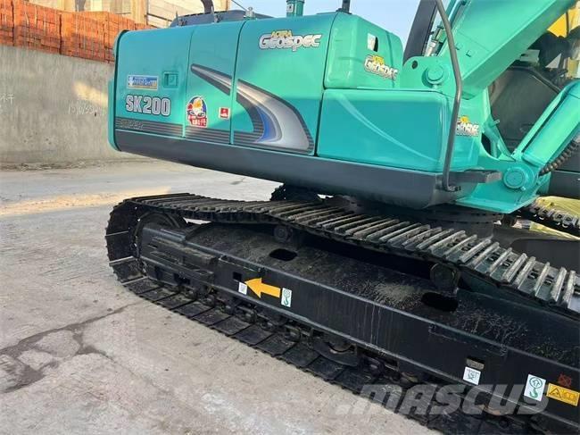 Kobelco SK 200 Roomikekskavaatorid