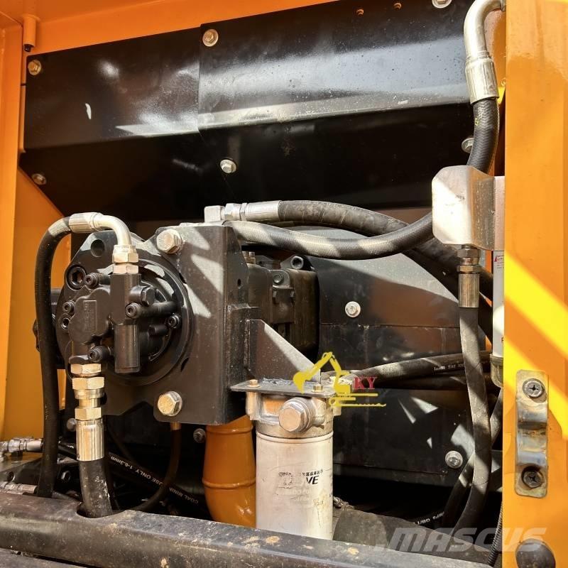 Hyundai 220-9 Roomikekskavaatorid