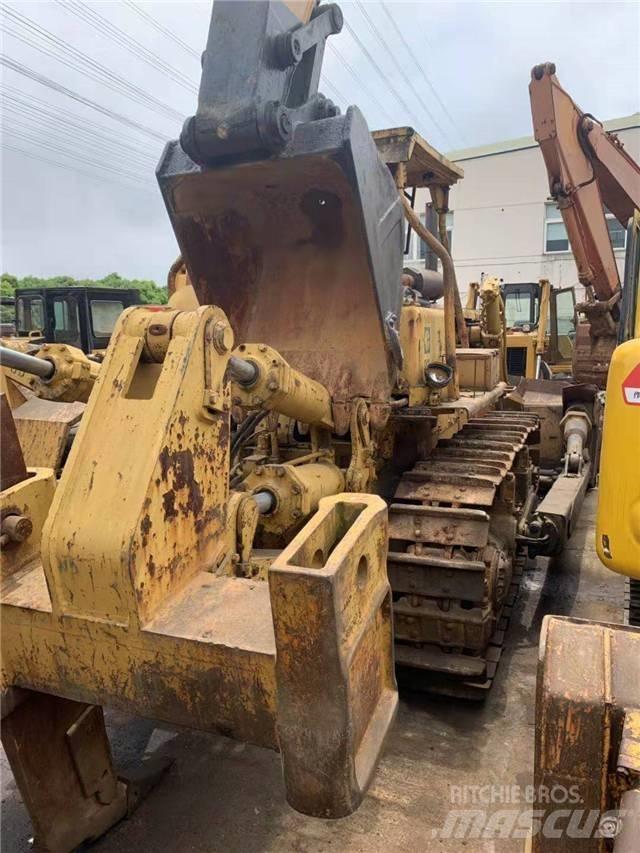 CAT D 8 K Buldooserid