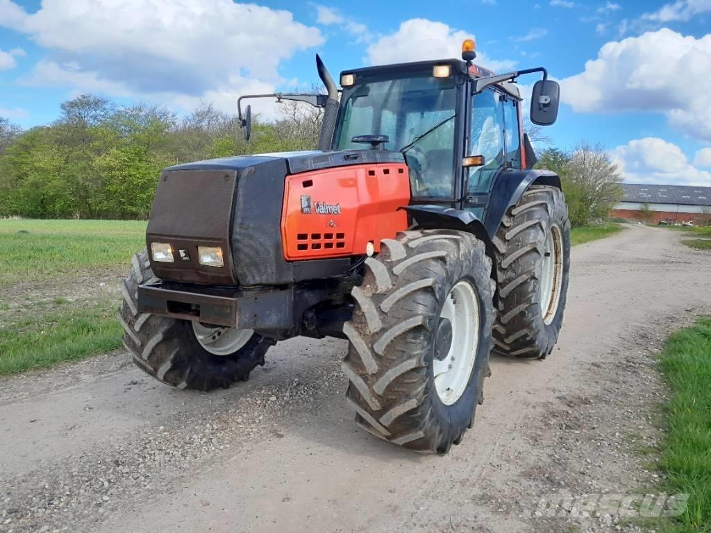 Valmet 8450 Mega Traktorid